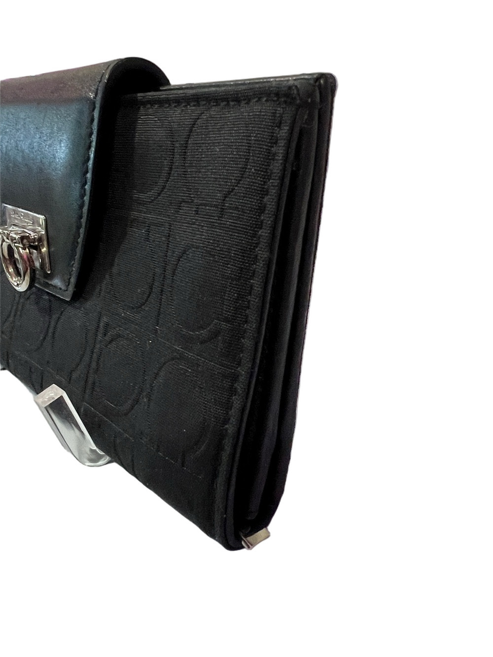 Salvatore Ferragamo Black Embossed Wallet Clutch with Ring Closure - Picture 3 of 9